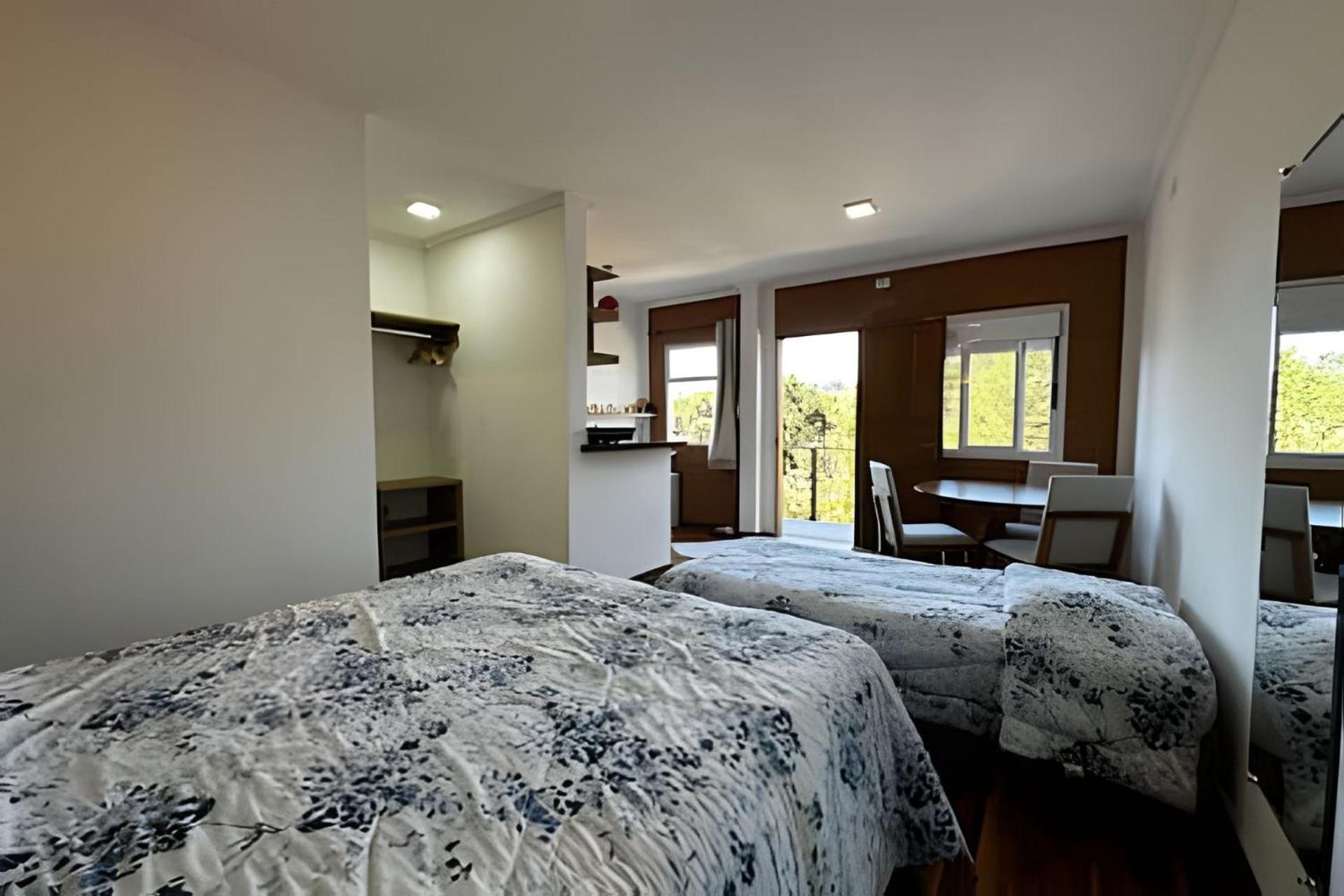 Suites Saint Louis - Conforto Do Lado Do Centro Turistico Campos do Jordao Exterior photo